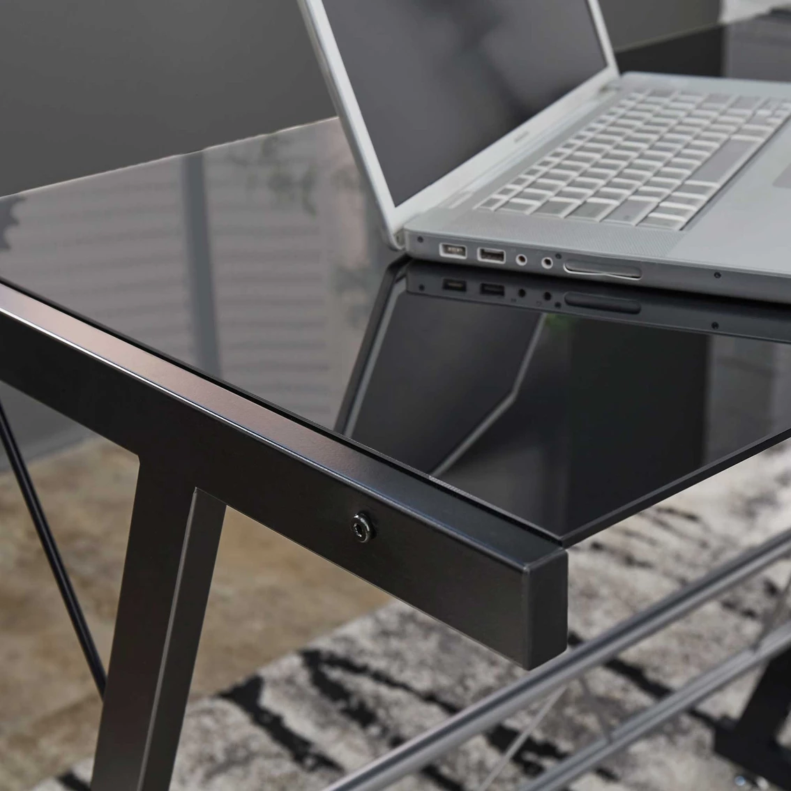 Best Pirce ???? Signature Design By Ashley Mallistron Home Office L Desk ???? 6 Best Pirce ???? Signature Design By Ashley Mallistron Home Office L Desk ???? - Image 6