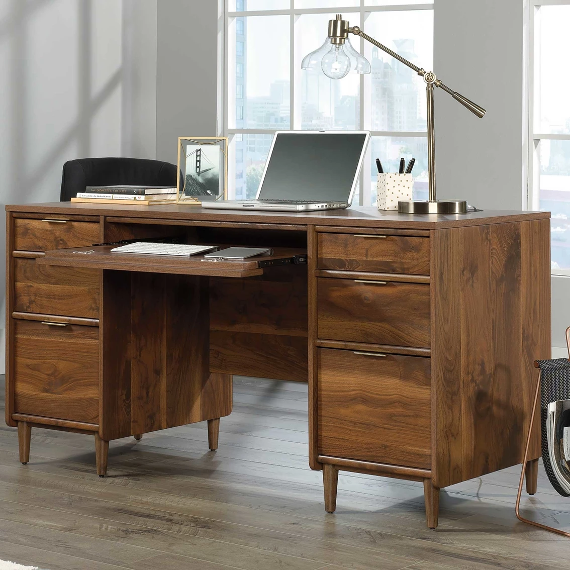 Best deal ???? Sauder Clifford Place Executive Desk ⭐ 2 Best deal ???? Sauder Clifford Place Executive Desk ⭐ - Image 2